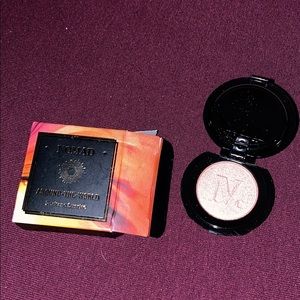 🔥 Blushing highlighter // NOMAD